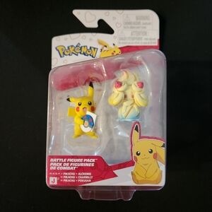 Pokemon Yellow Pikachu & Alcremie Battle Figure Pack